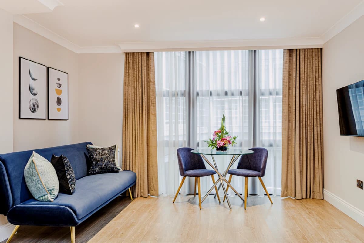 Safforn Hill — Spacious 1 Bed Apartment