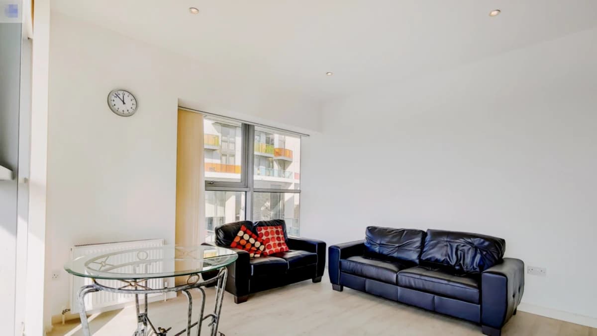 Warton Road, Stratford, London — 2 Bedroom 2 Bathroom