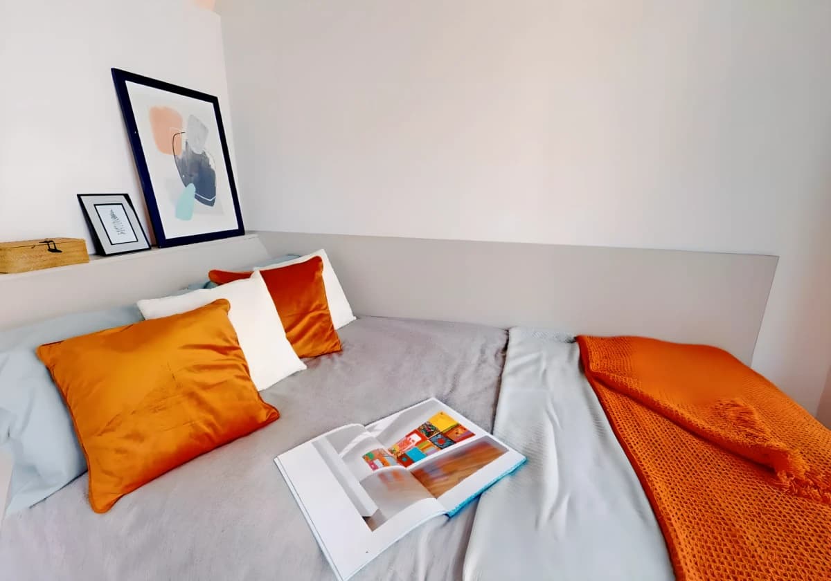 iQ Flinders House — Silver Studio Deluxe