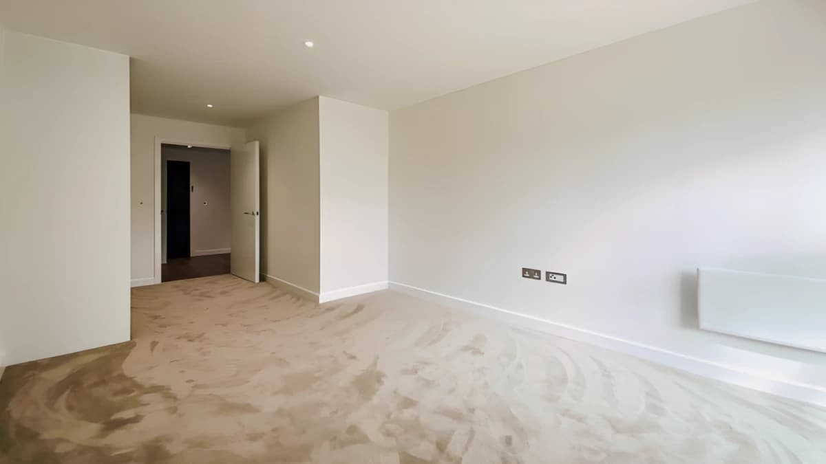 CW-Flat , Fermont House, Beaufort Square, London — 1 Bedroom 1 Bathroom