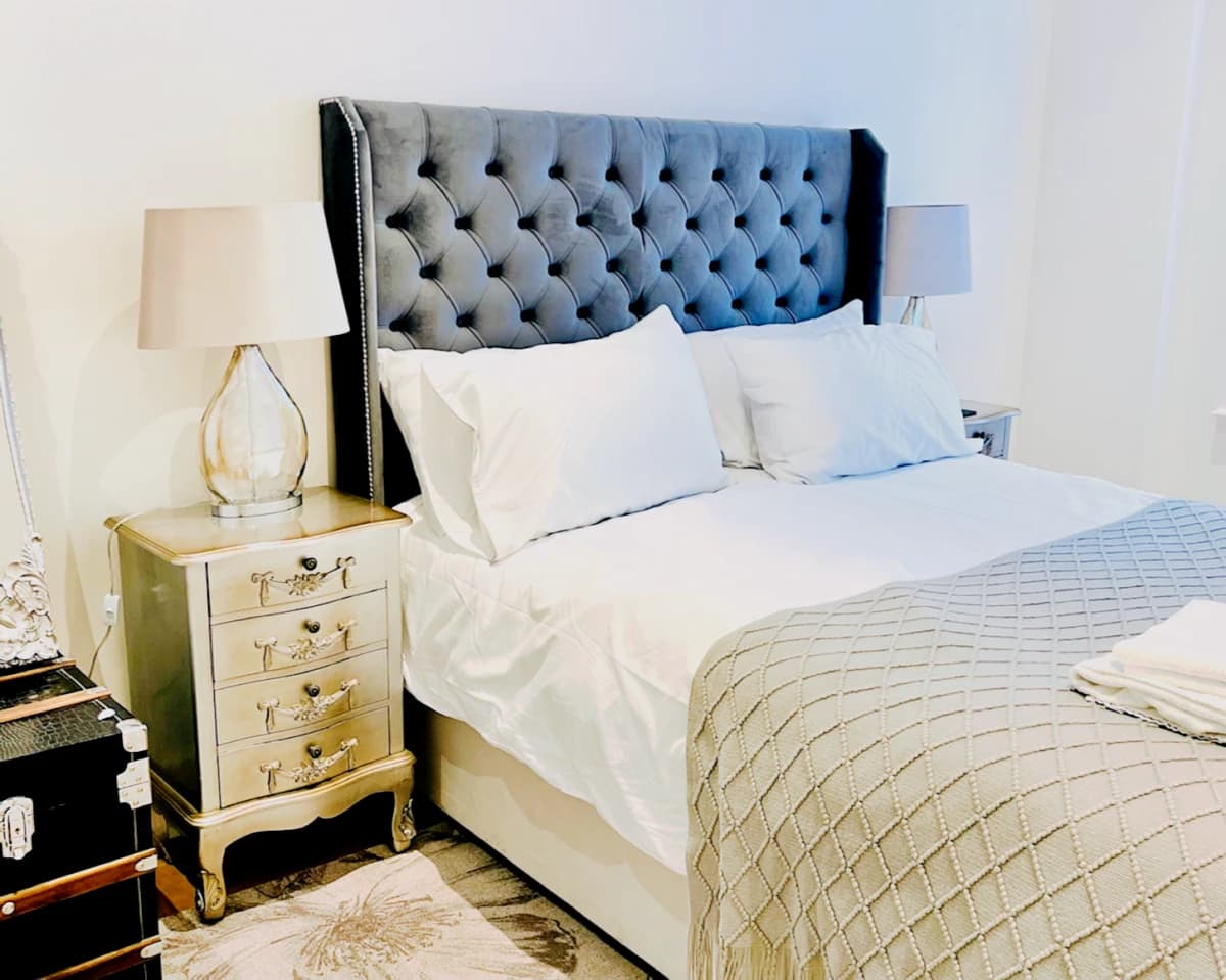 Two-bedroom apartment in Westminster, London — 2 Bedroom 1 Bathroom