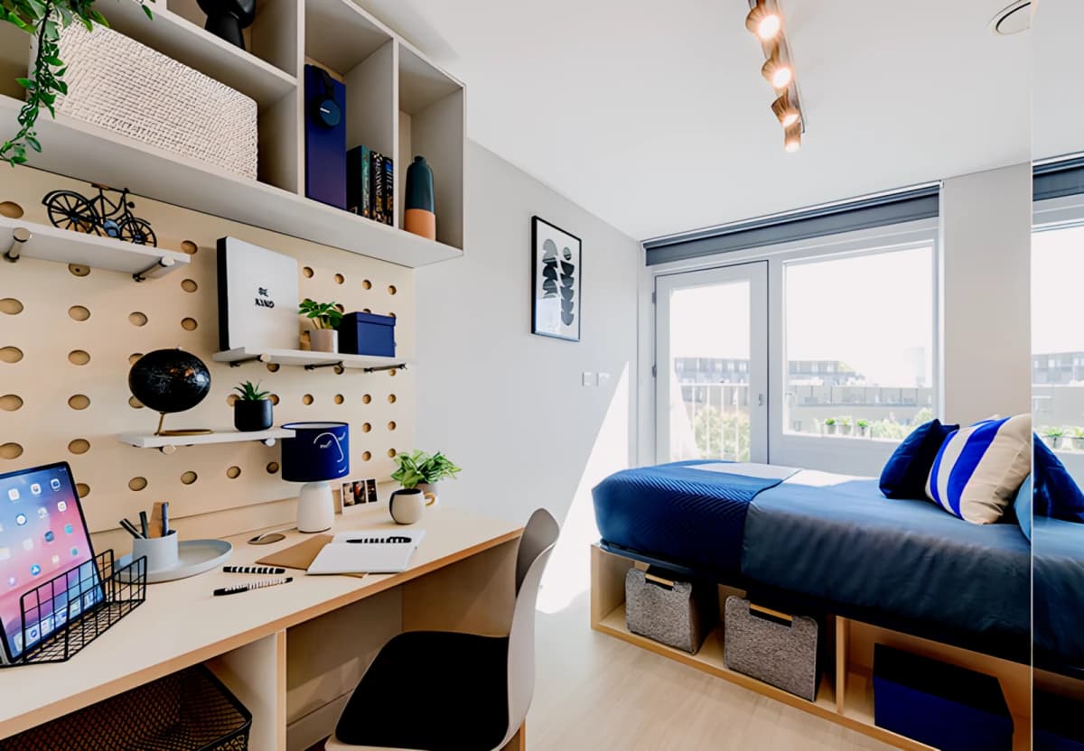 Lit Hackney Wick Park — Standard En Suite (10 Bed Cluster)