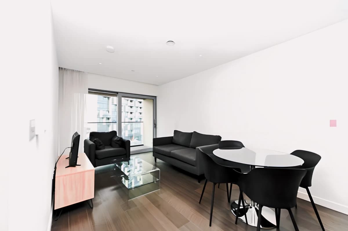 LCH-Cutter Lane — 1 Bedroom 1 Bathroom Flat 405