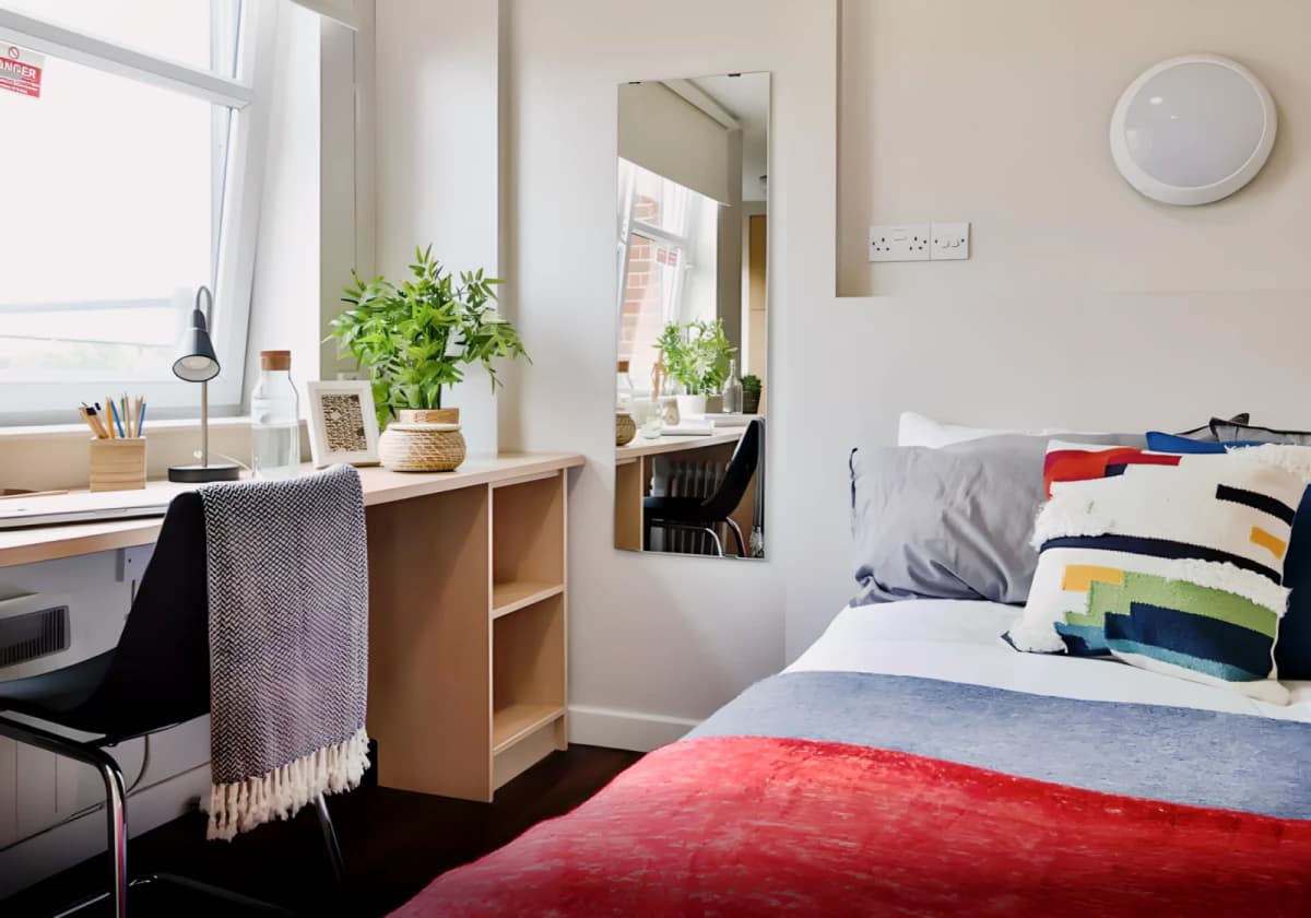 iQ Tufnell House — Gold Studio Plus