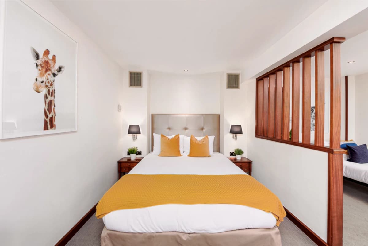 SL-Albany Residences — Albany Executive Studio with Twin Bed