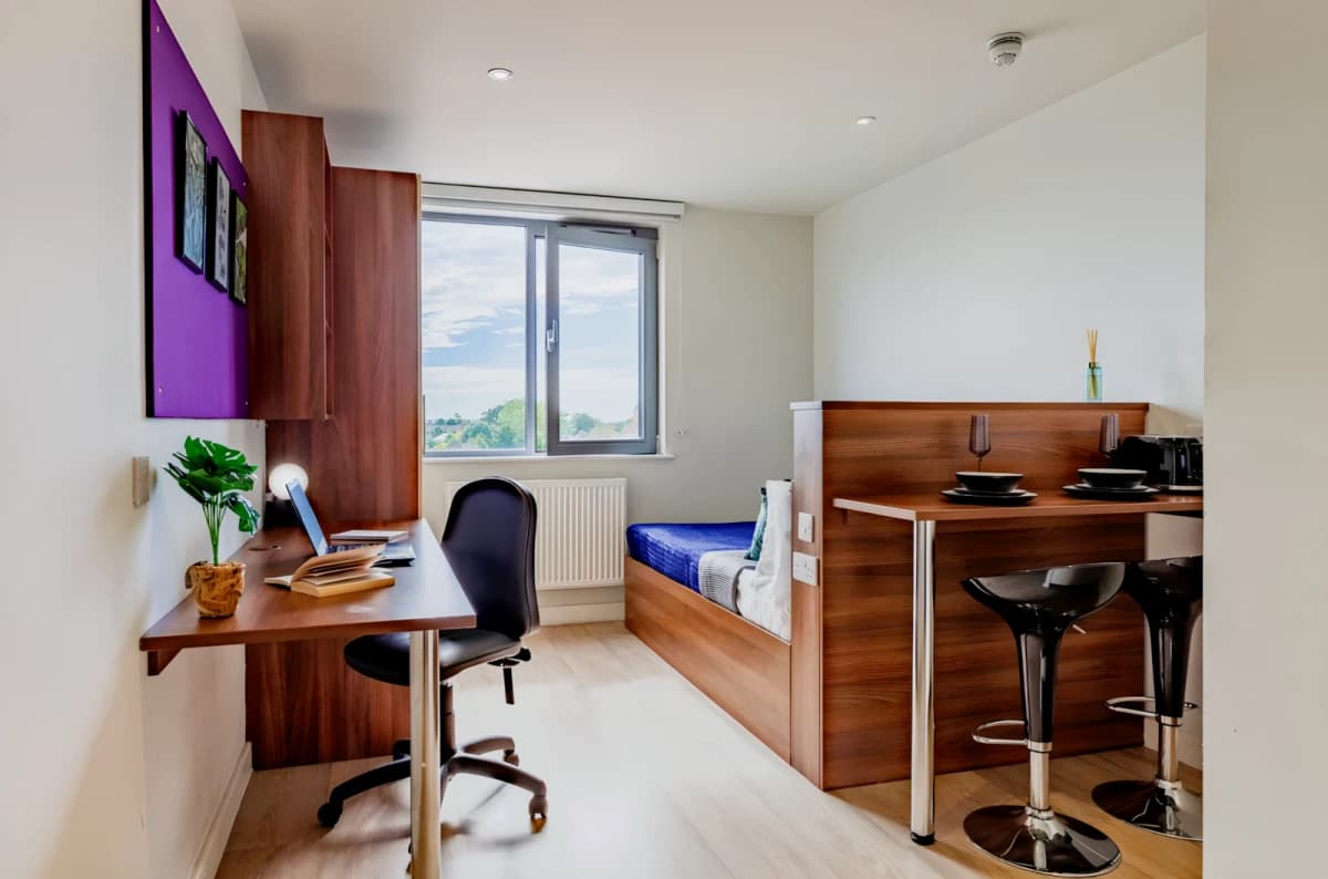Central Studios — Standard Plus Studio