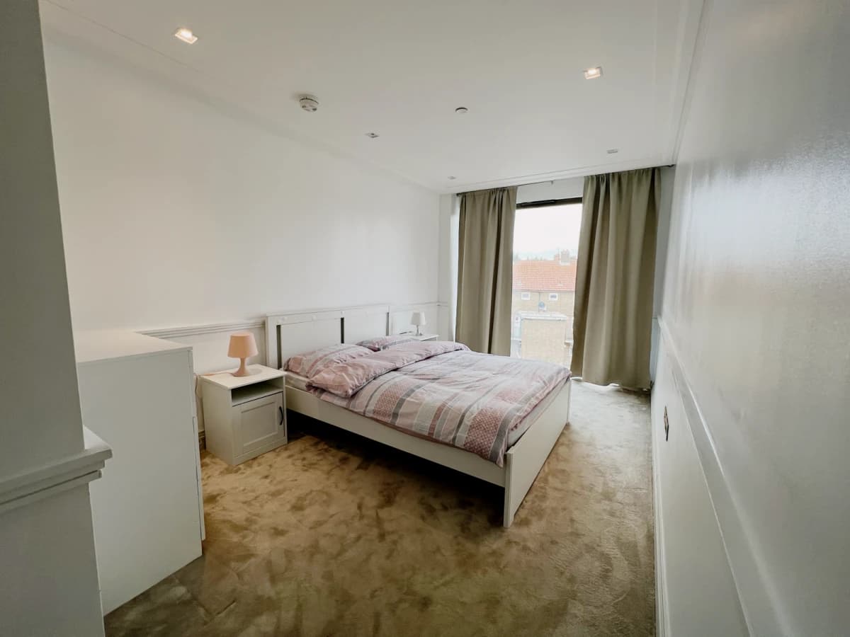 Queen's Wharf — 2 Bedroom 2 Bathroom roomA