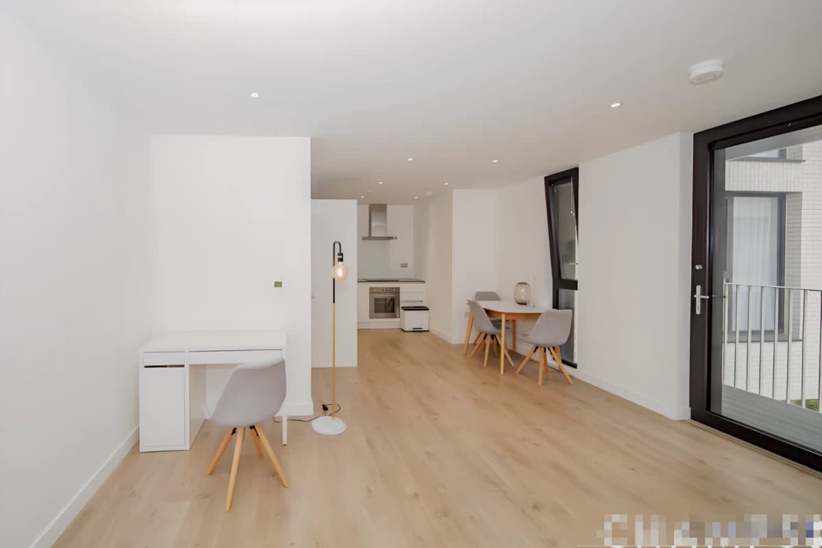 CM-Merchants House — 1 Bedroom 1 Bathroom Flat 202