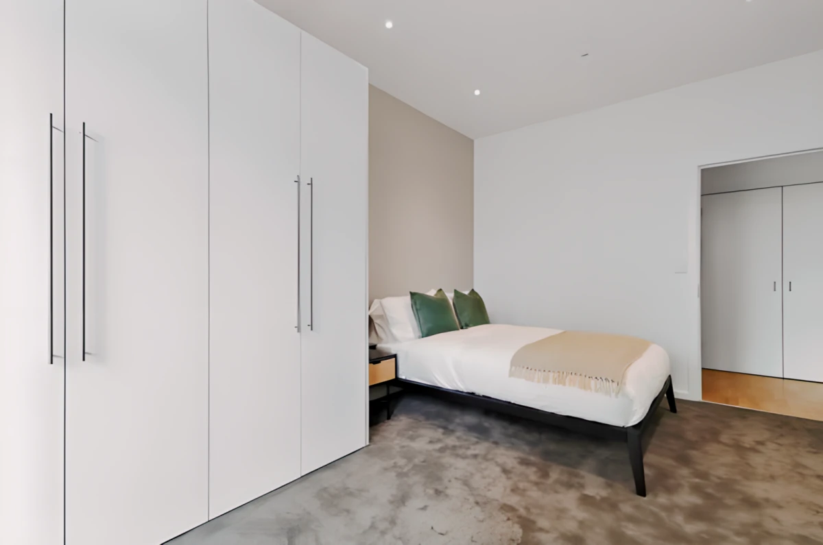 Torero Mansions — 1 Bedroom Apartment