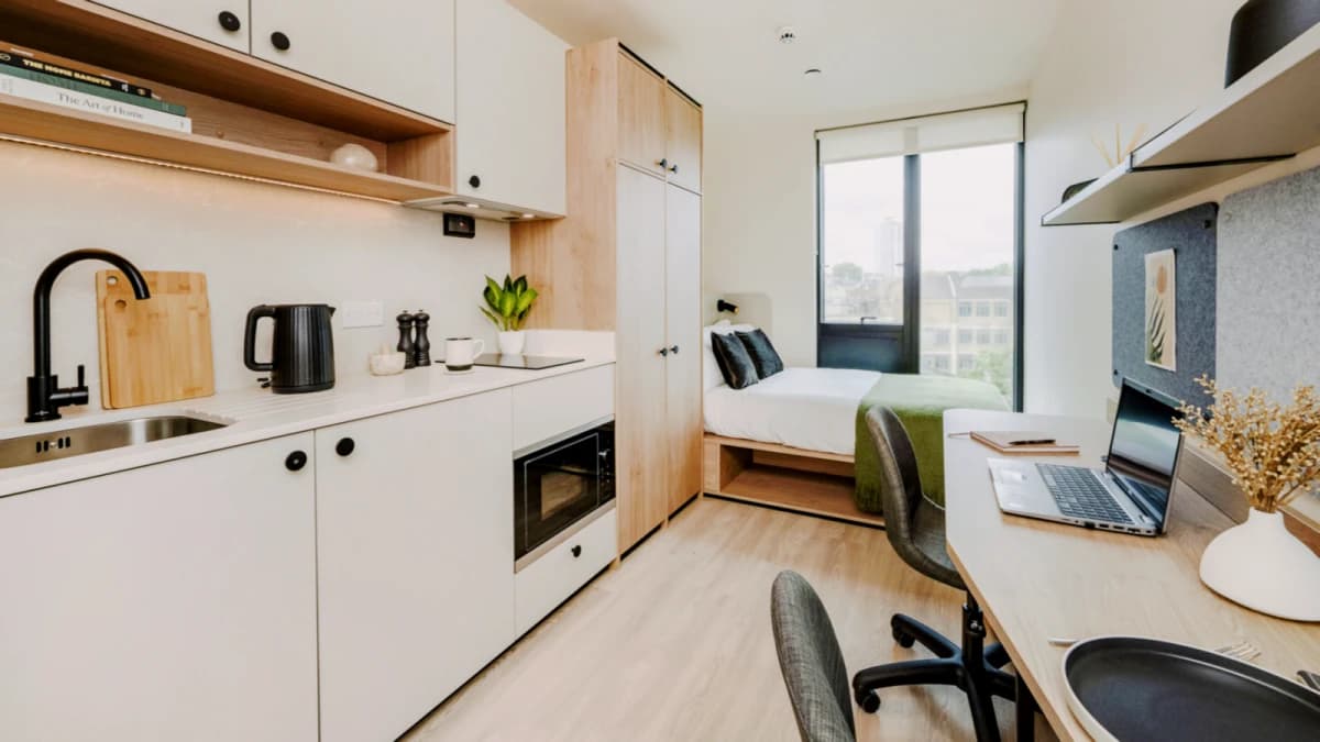Press House — Club Studio 15.5m2-16.4m2