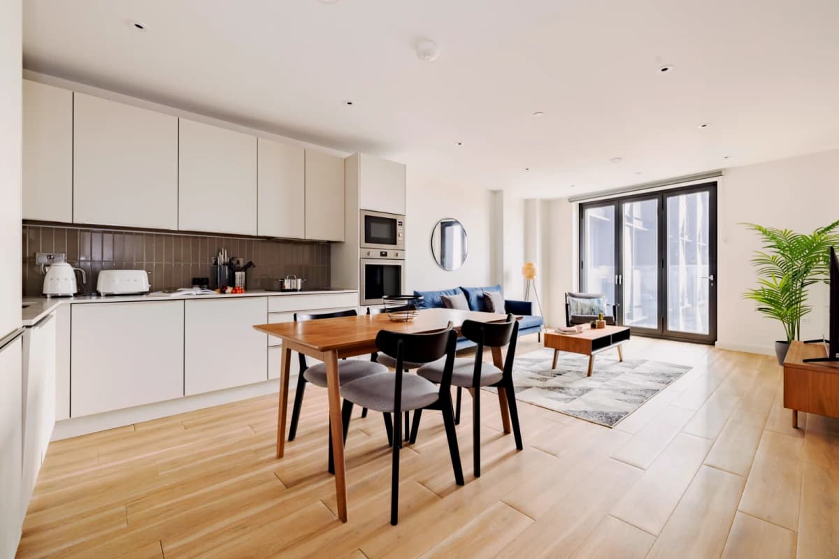 London Croydon — Executive Two Bedroom Apartment