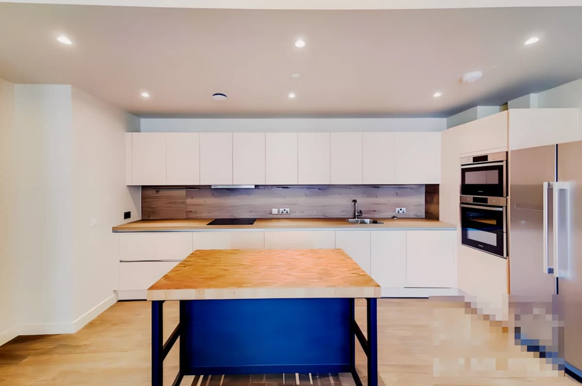 HLL-The Robinson South — 4 Bedroom 4 Bathroom-Ensuite Room 1