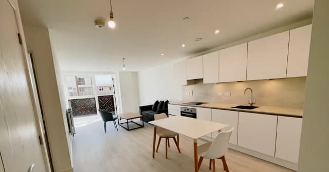 HL-Winter Apartments