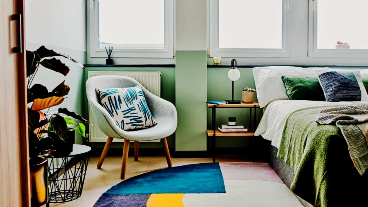 Courland Grove, SW8 — Studio