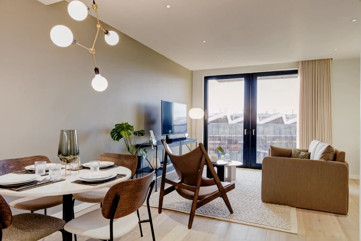 STAY Camden — Classic One Bedroom Apartment