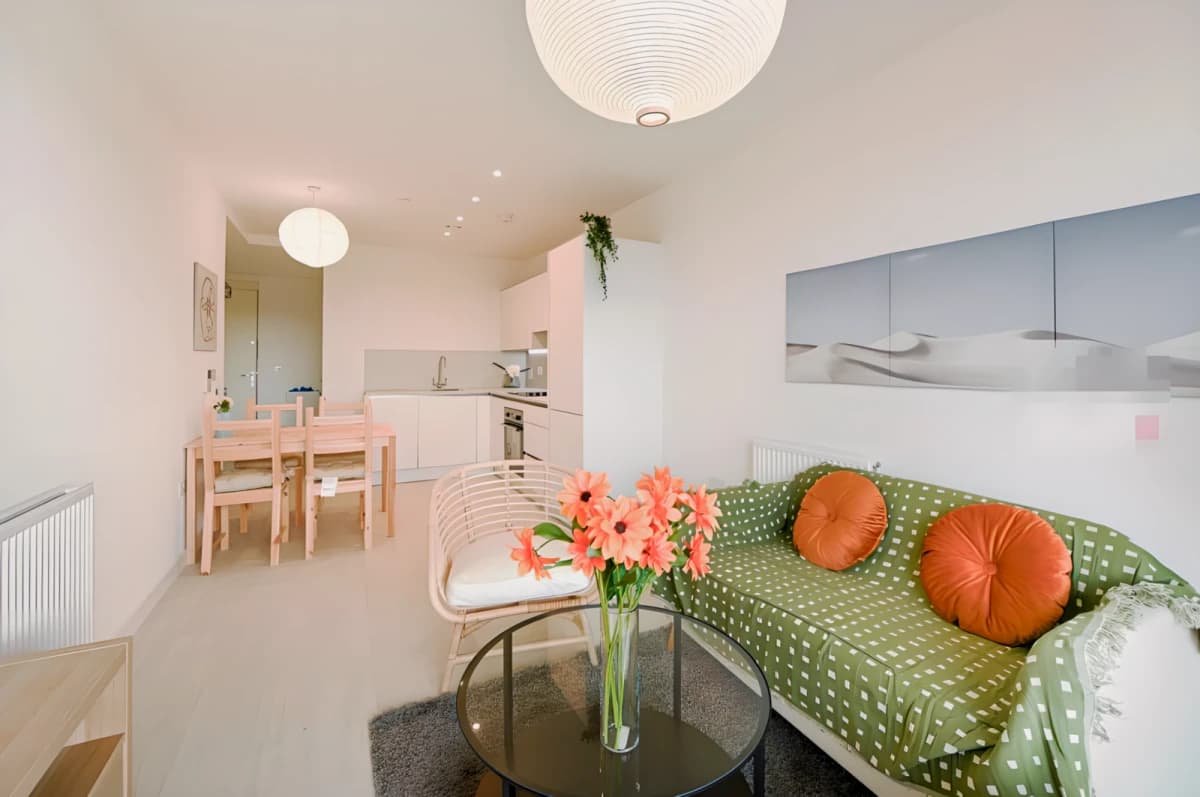 LCH-Nuthatch Apartments — 1 Bedroom 1 Bathroom Flat 17