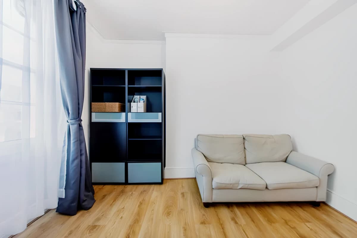 ST-Gloucester Place — 1 Bedroom 1 Bathroom Flat8