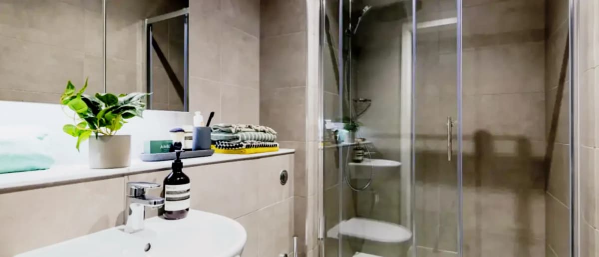 Chapter London Bridge — Diamond ensuite