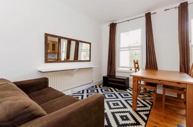 LH-Vauxhall Grove