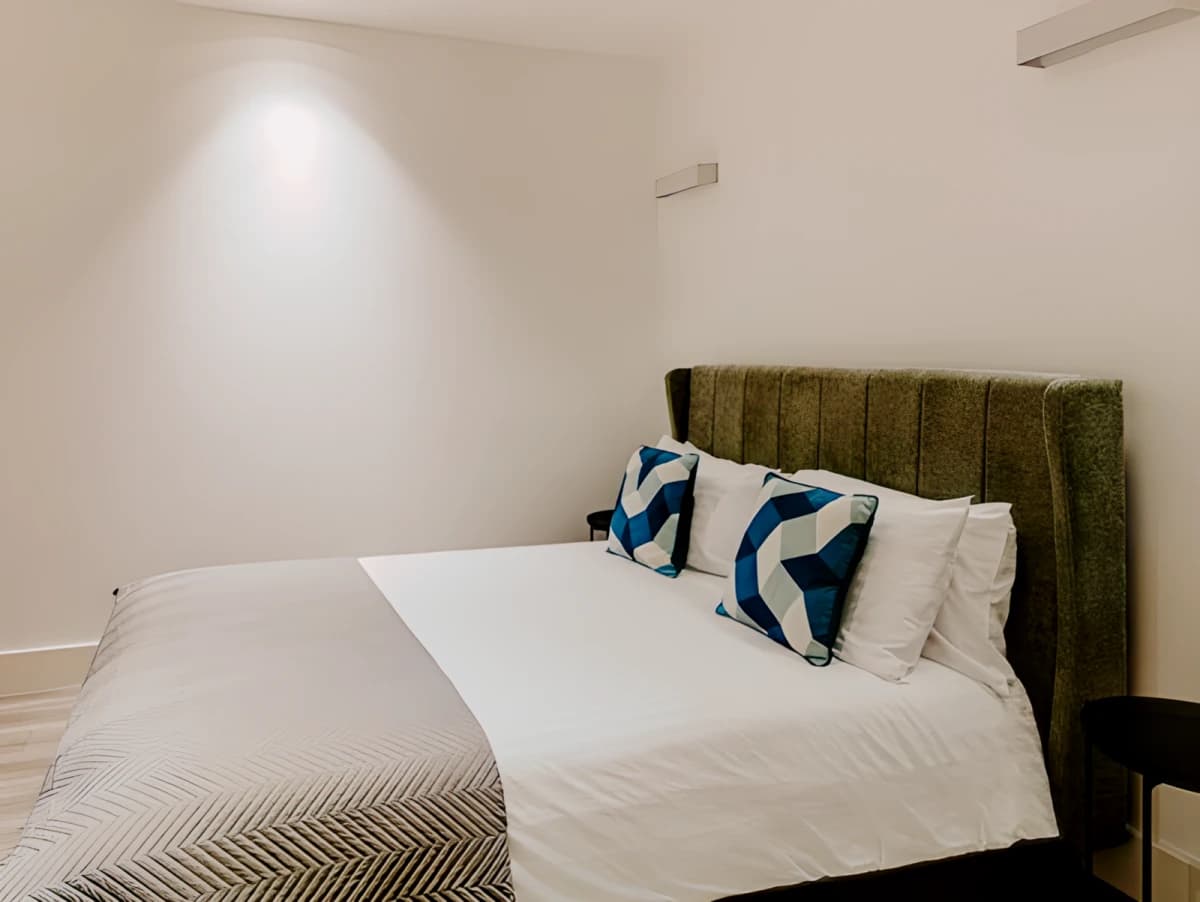 London Brentford — One Bedroom Premium Open Plan