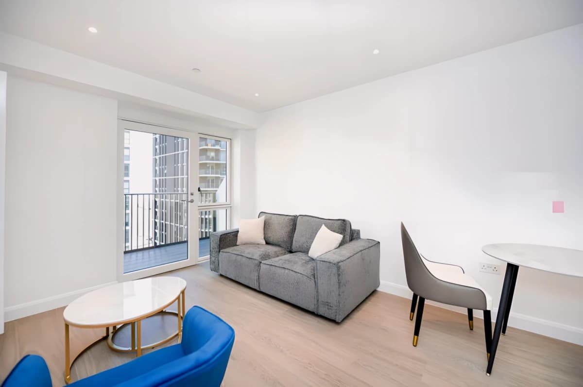 LCH-Ellipse House — 1 Bedroom 1 Bathroom Apartment 1007