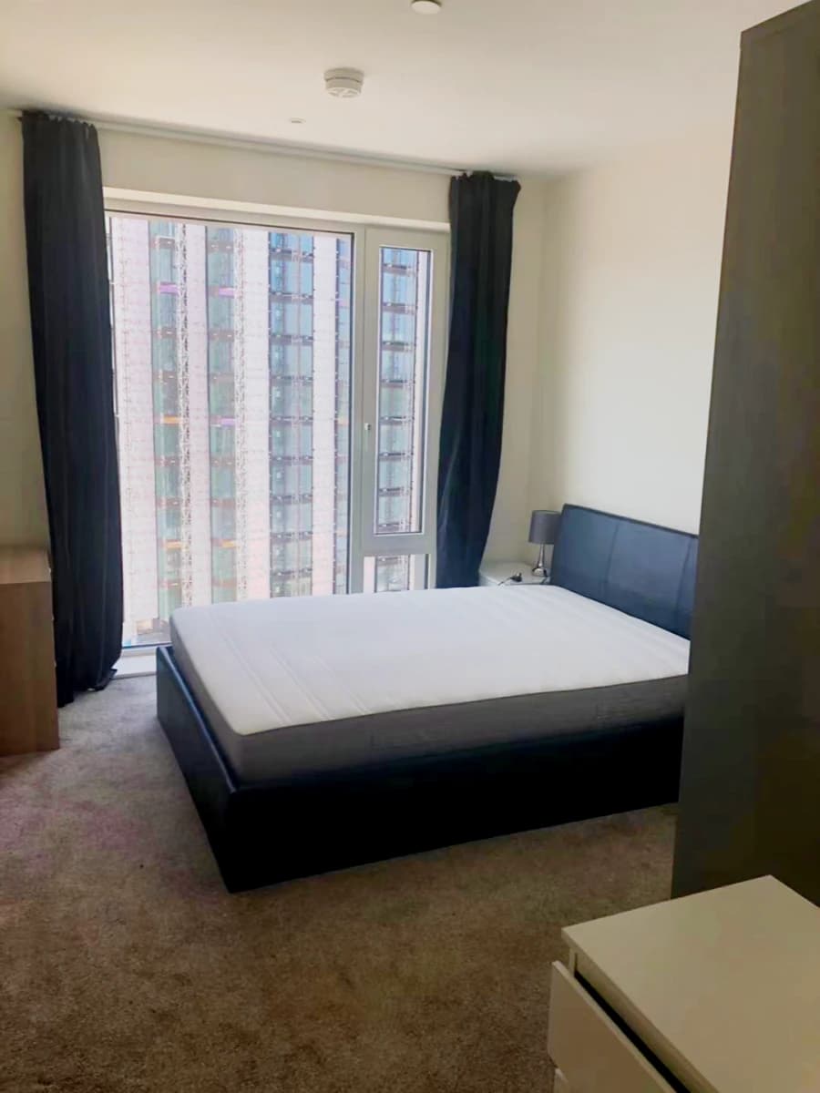 GP-Duke Of Wellington Avenue — 2 bed 2 bath