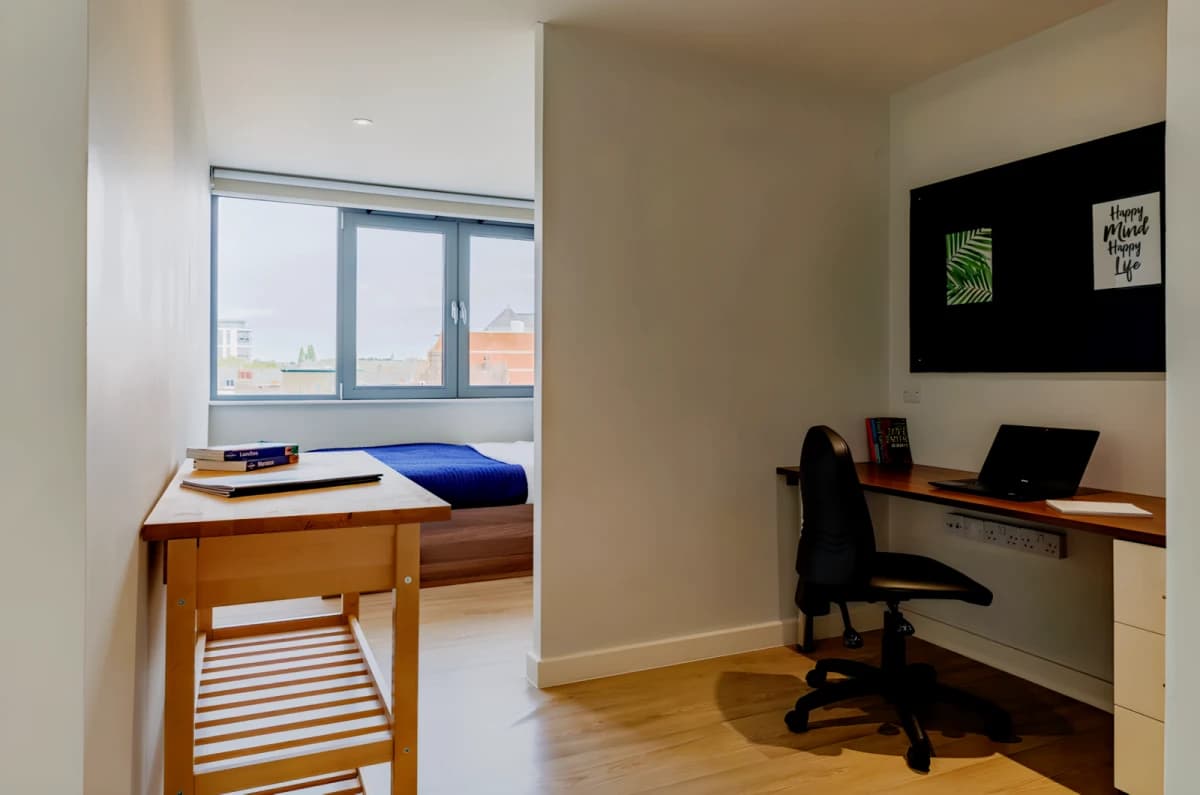 Central Studios — Superior Studio