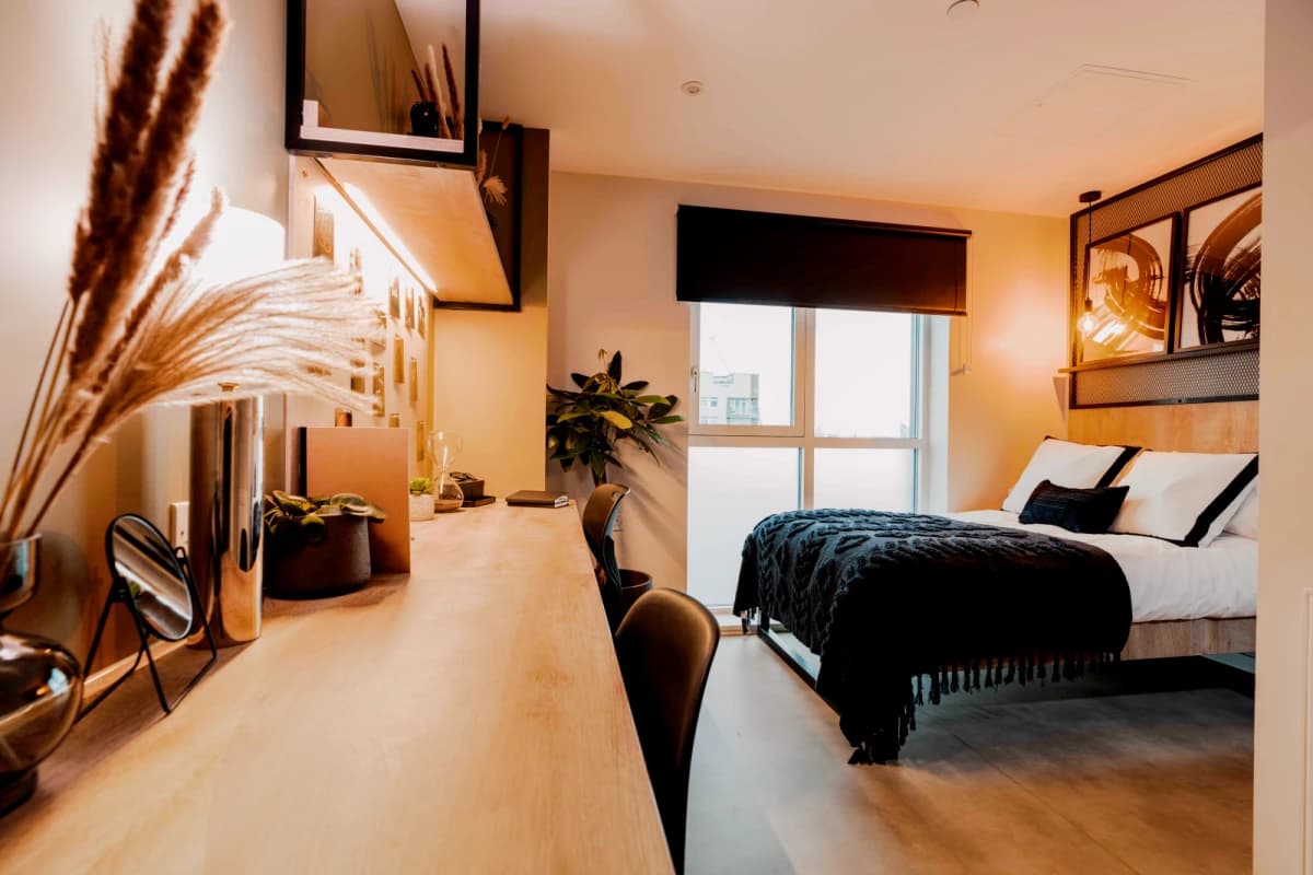 YourTRIBE South Bermondsey — Superior Studio