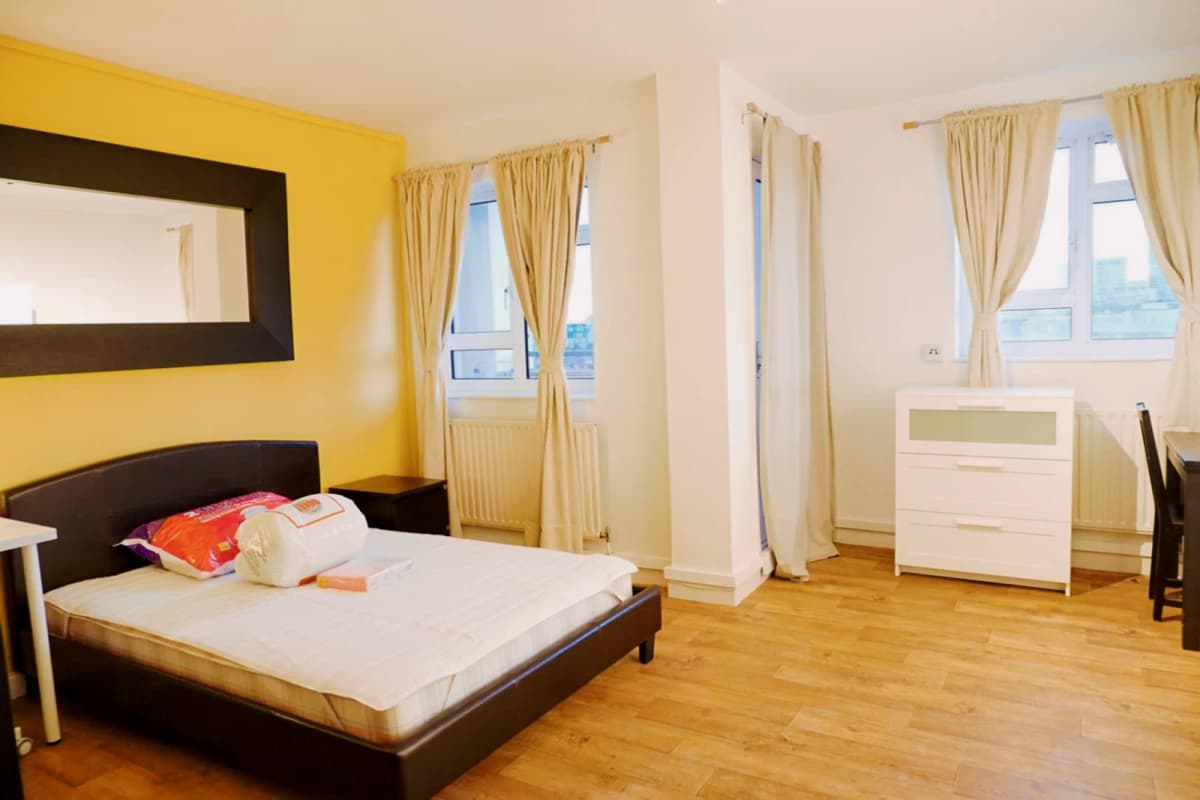 Glynde Reach — 3 Bedroom 1 Bathroom roomC